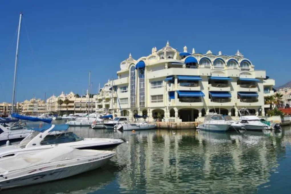 Sunny 3 Bed Apartment Island Puerto Marina بينالماذينا 0*,  إسبانيا
