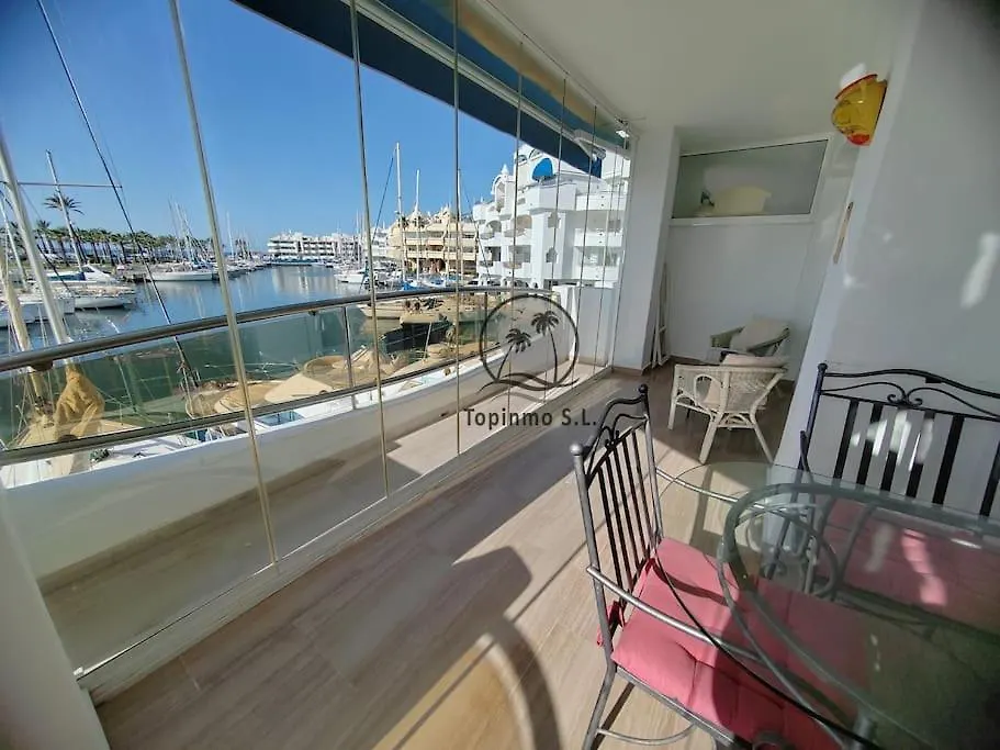 Sunny 3 Bed Apartment Island Puerto Marina بينالماذينا
