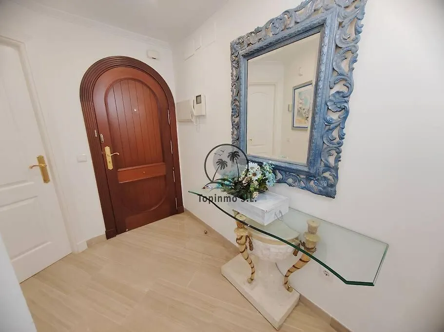 Sunny 3 Bed Apartment Island Puerto Marina بينالماذينا