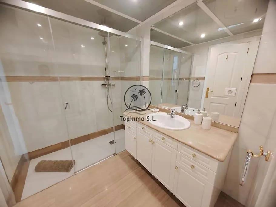 Sunny 3 Bed Apartment Island Puerto Marina Benalmádena
