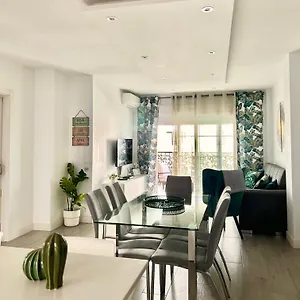 Tulipanes - Parking Privado Apartment
